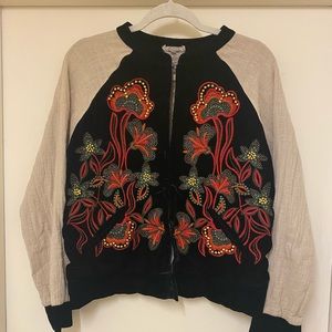 Gimmicks bY BKE Linen and Velvet Embroidered Jacket.